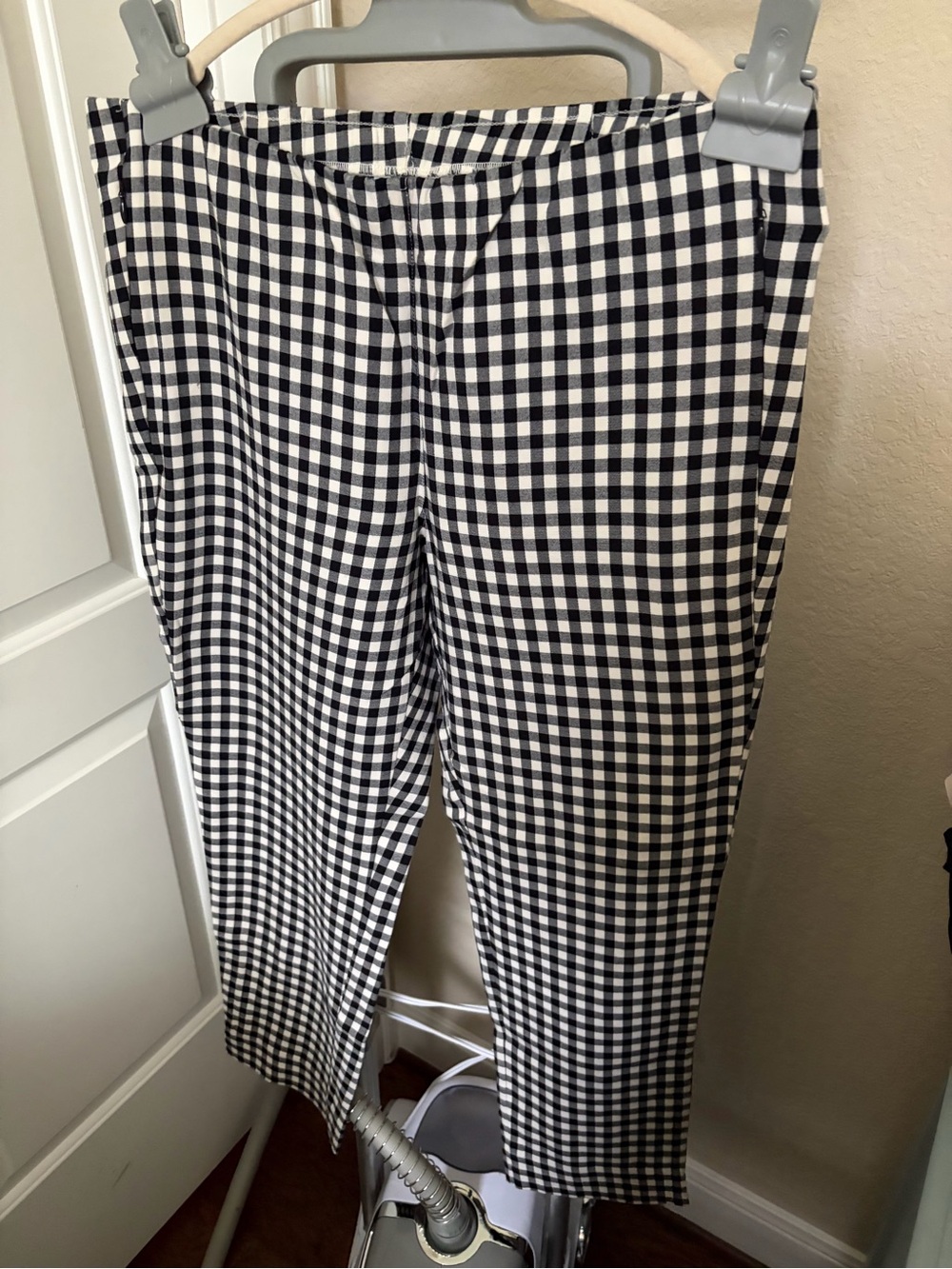 J. Jill Black and White Gingham Cropped Pants